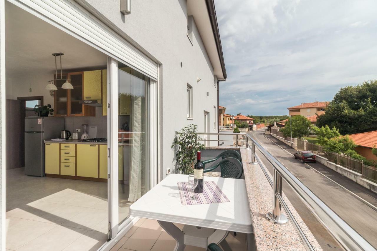 Antonija Apartment Pula Exterior photo